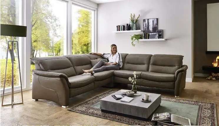 Sofa, Couch & Co.