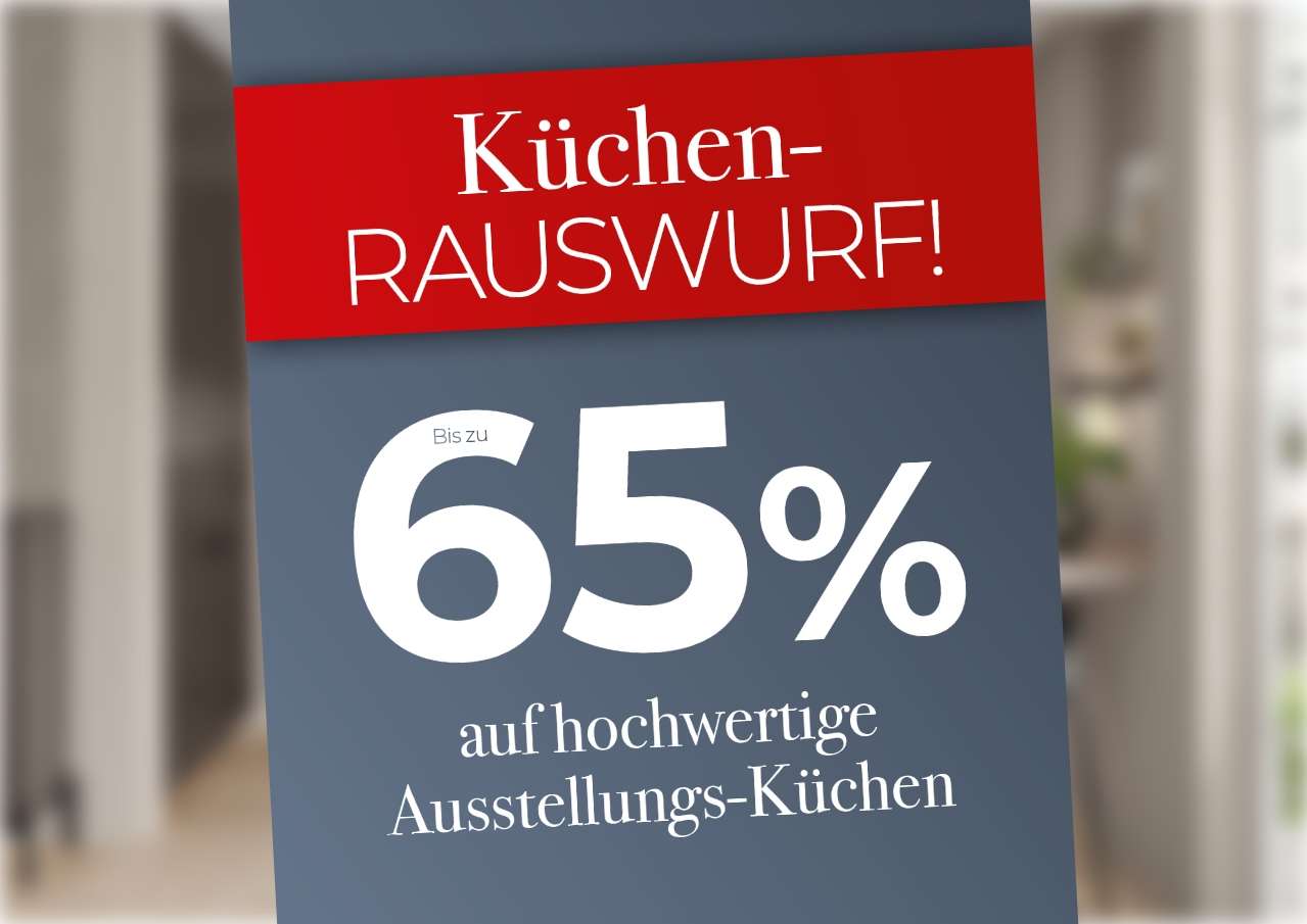Küchen-RAUSWURF!" - Bis zu 65% Rabatt auf hochwertige Ausstellungsküchen zum Aufräum-Preis, mit QR-Code und Hinweis zur Beratungstermin-Vereinbarung.